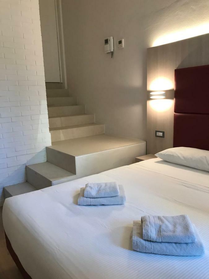 Verona Apartments & Rooms ภายนอก รูปภาพ